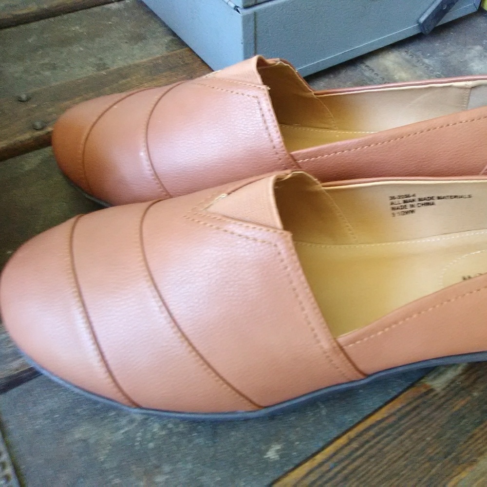 New woman within comfortview shoes